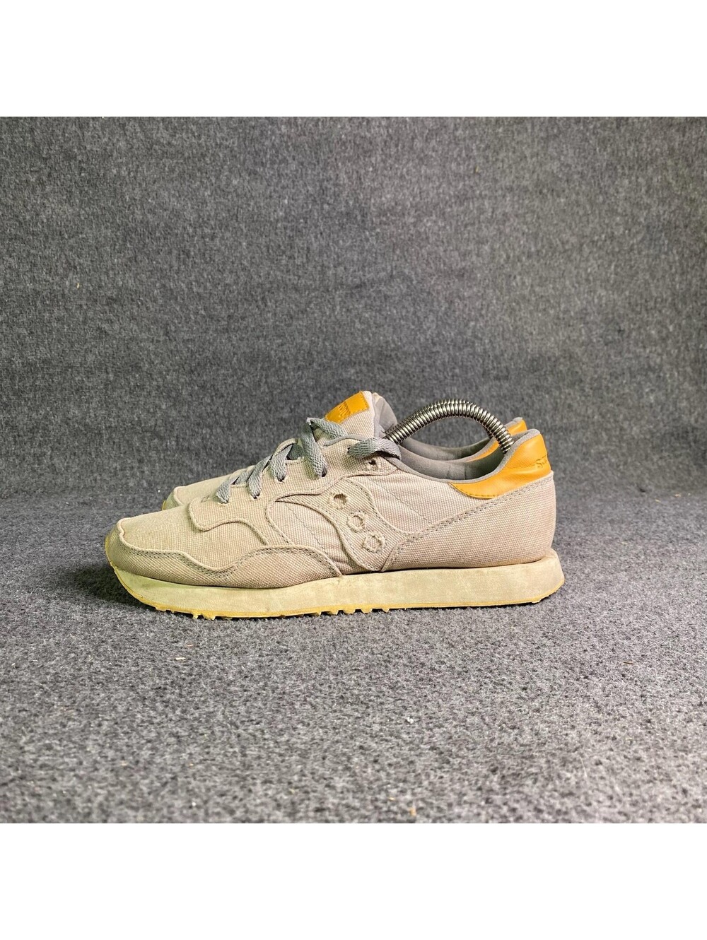 Saucony Shoes Womens Size 8.5 Beige Canvas Low Top Casual Sneakers S60272-2 - Picture 4 of 9
